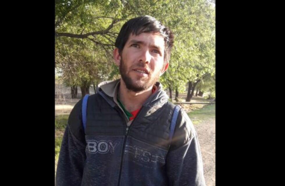 Por el paro, caminó de Córdoba a Alta Gracia: "si no voy me pueden echar"