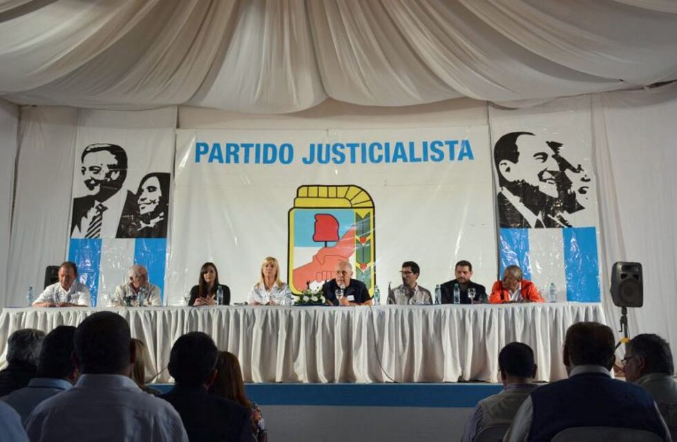 Peronistas siguen con el pedido de intervención del partido