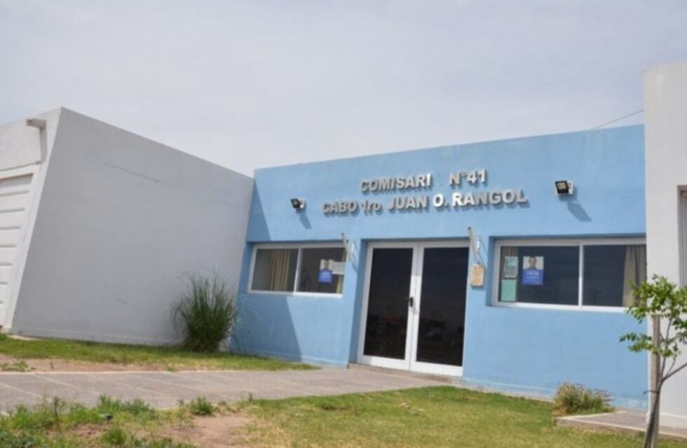 Identificaron al hombre que sacaba fotos en un barrio de la capital puntana