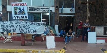 El grupo Mujeres Auto Convocadas terminó con el acampe en la Municipalidad