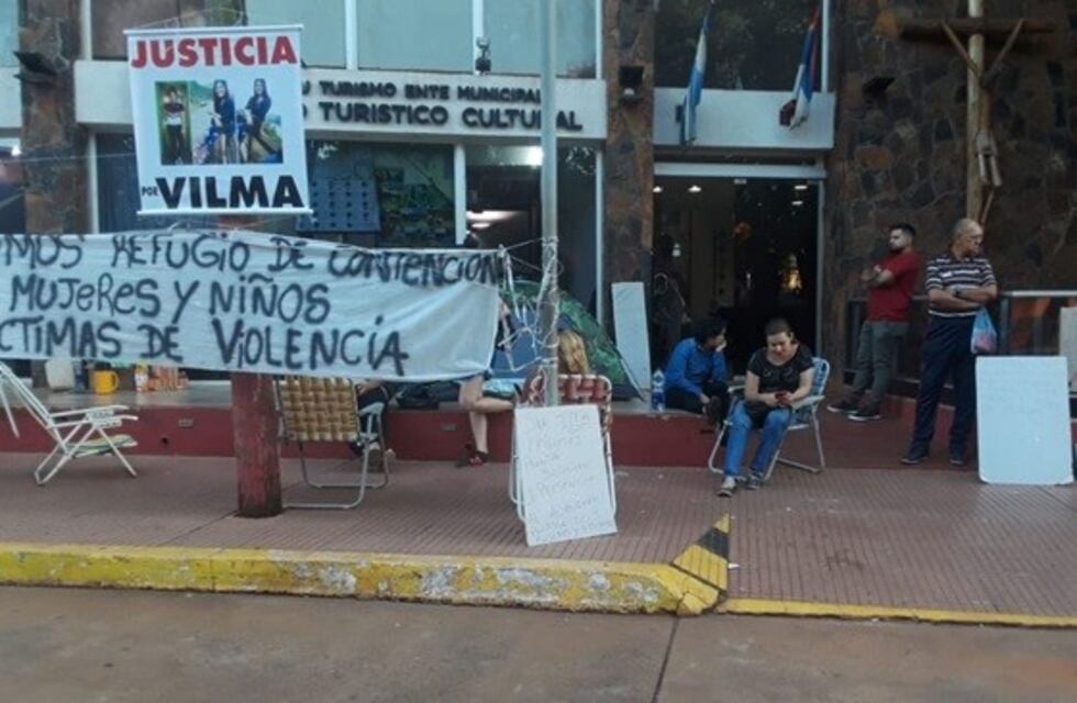 El grupo mujeres autoconvocadas terminó con el acampe en la Municipalidad