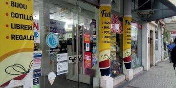 Allanaron un polirubro en Corrientes por lavado de dinero