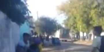 Intentaron robarle a un chico en Derqui y lo golpearon salvajemente