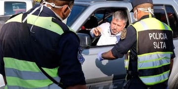 Policía de Salta realizando controles en tiempos de Coronavirus (Policía de Salta)