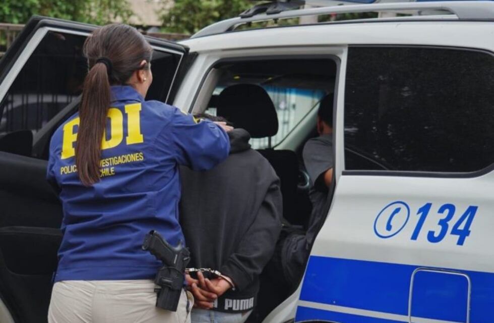 Extraditaron a ex policía condenado por homicidio que estuvo prófugo 4 años