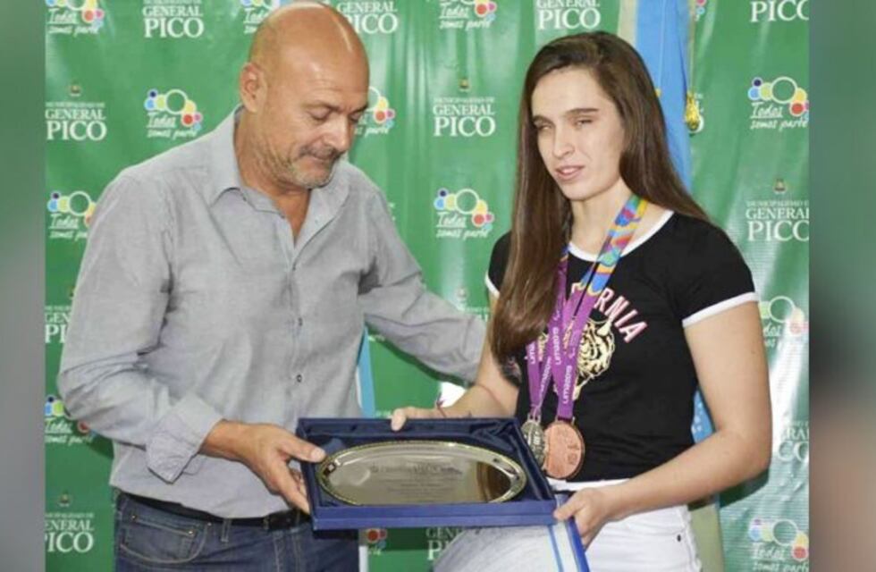 La nadadora pampeana Anita Pellitero fue designada "ciudadana destacada" de General Pico