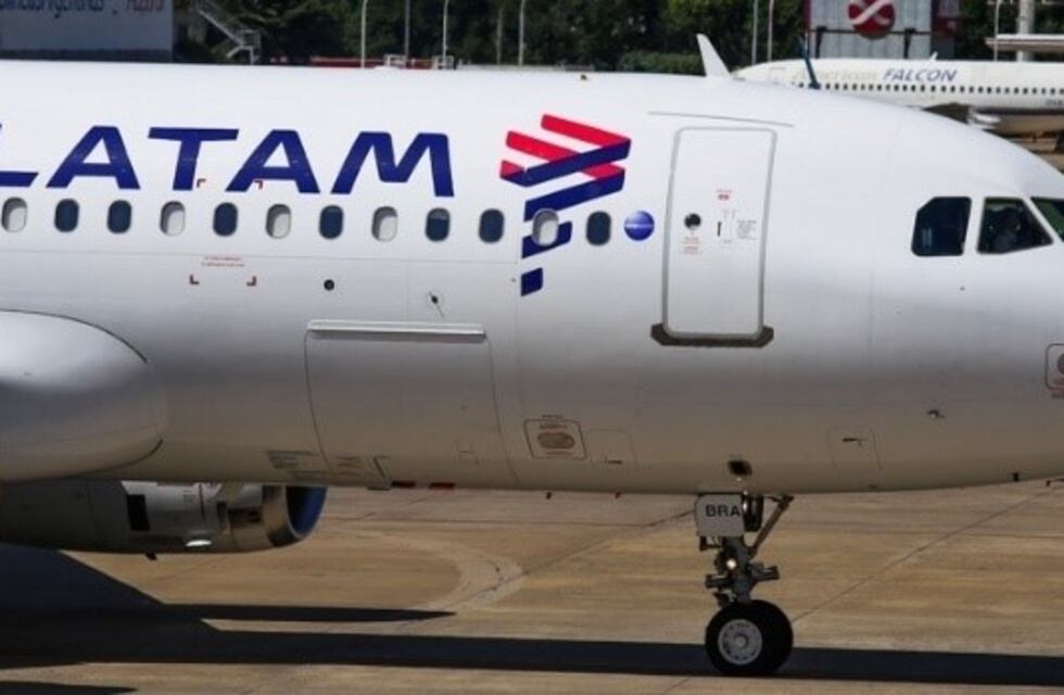 Analizan que otra empresa aérea tome la ruta caída San Juan-Chile