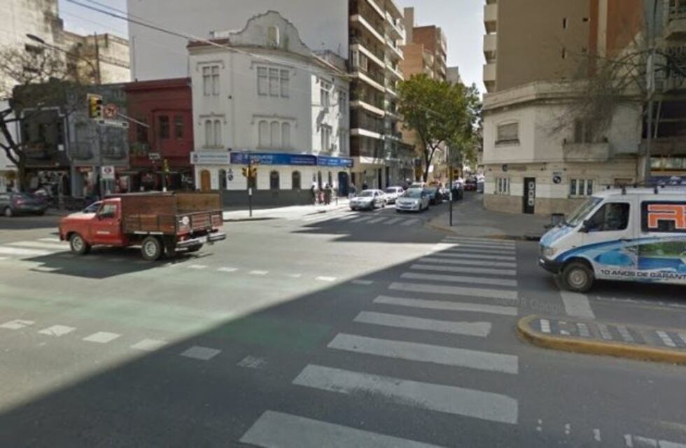 Arrebató un celular en pleno centro y fue capturado por transeúntes