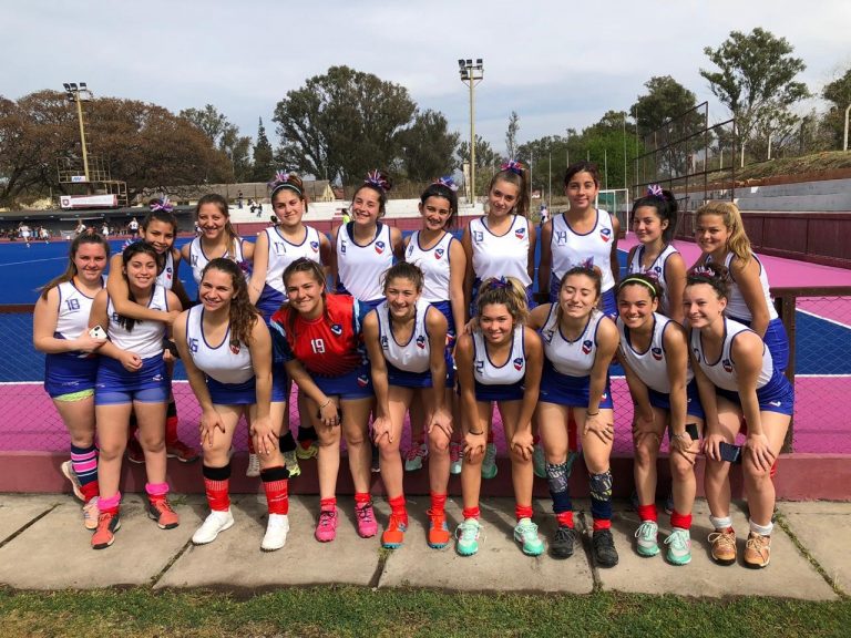 Debut con derrota para las chicas del hockey de Arroyito en Salta