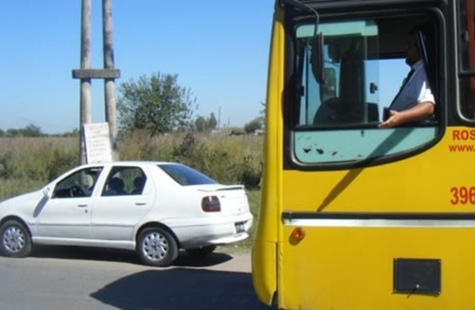 Demoraron a un colectivero de la línea M por atropellar a un motociclista en Oroño