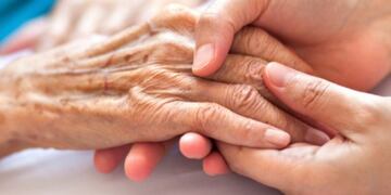 Una mujer quiso viajar desde Chile a Bariloche para despedir a su papá pero no le dieron el permiso