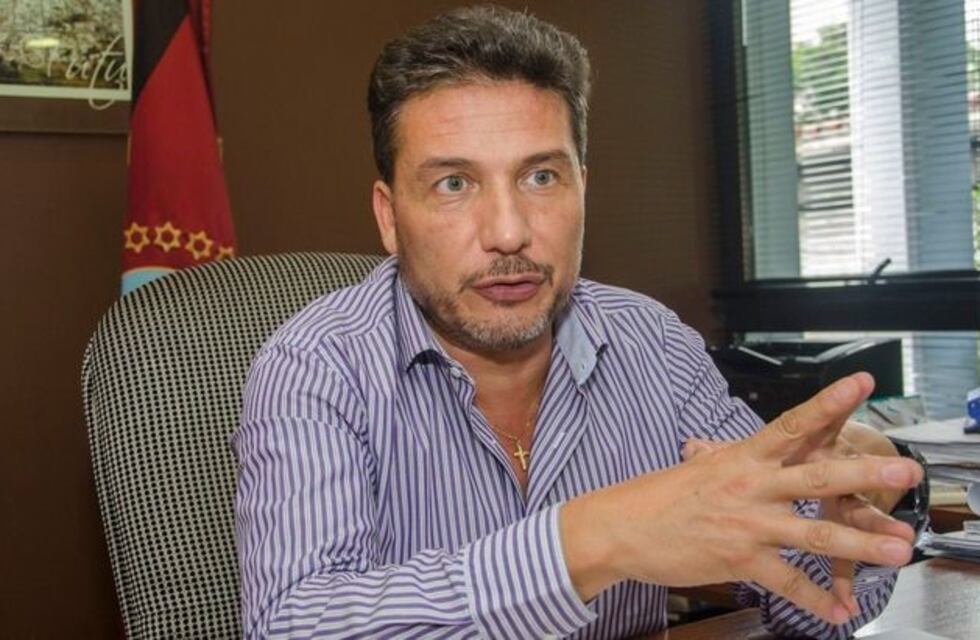 Multaron al presidente del IPV Salta por conducir alcoholizado