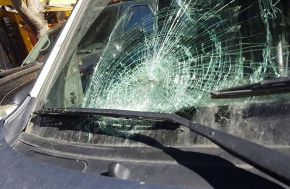 Vecinos atacaron a piedrazos a inspectores y policías por un operativo contra motos sin papeles