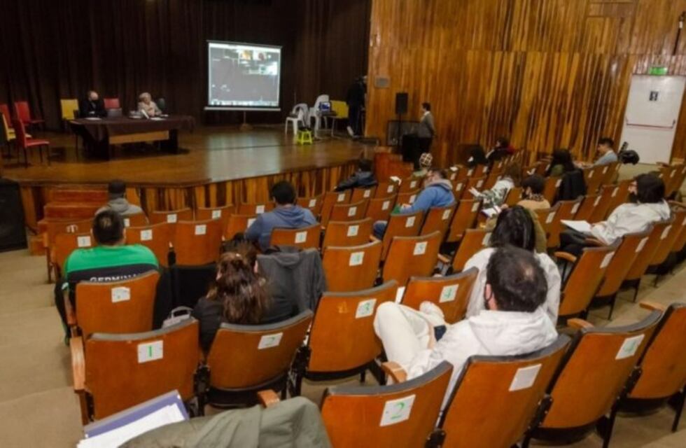 Capacitan a personal municipal en el manejo de residuos sólidos urbanos