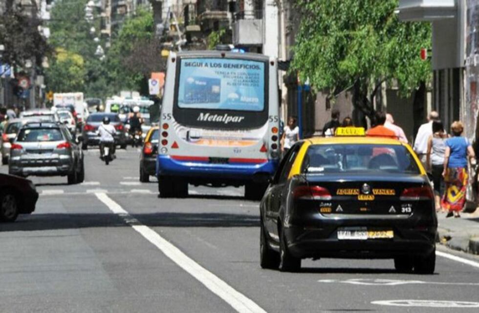 Aumento de tarifa de remis y boleto urbano,temas de Audiencia Pública
