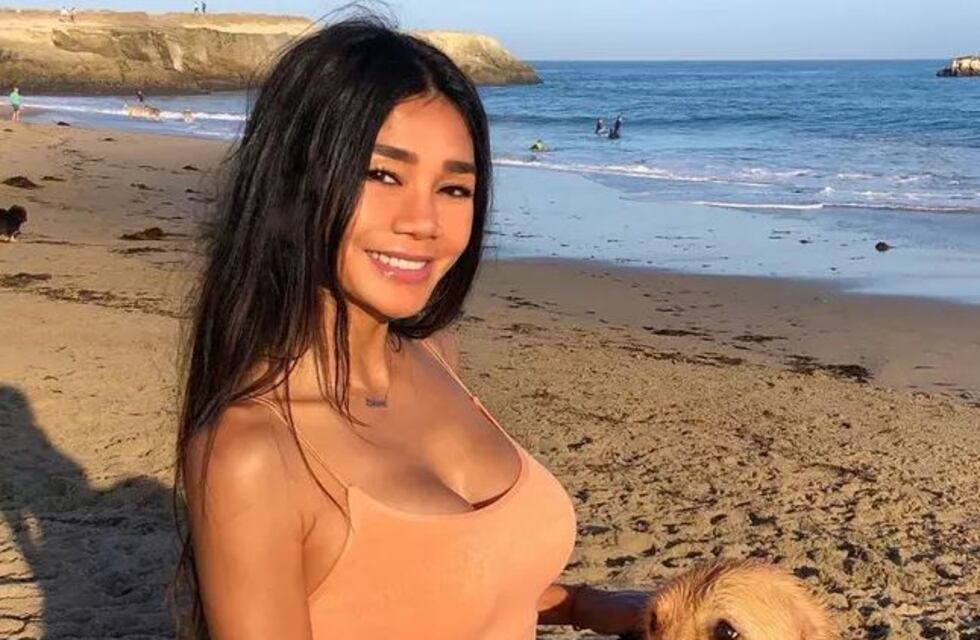 El increíble parecido entre una mujer y su hija de 23 años menos