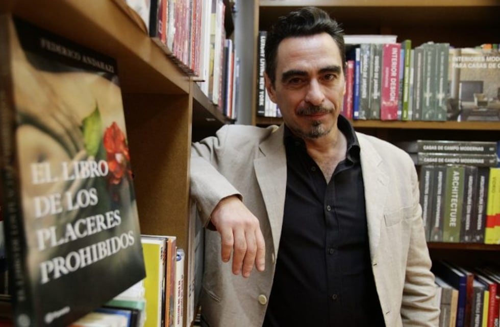 Andahazi quiso criticar a Garavano y publicó un video erótico