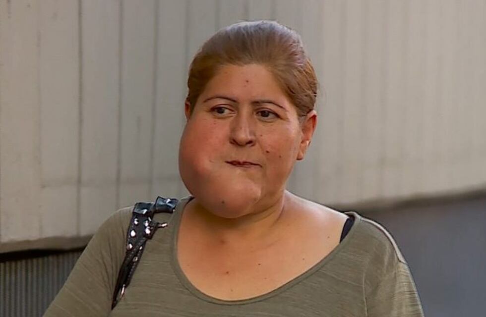 Debe operarse de un tumor y hace nueve meses que anda de hospital en hospital