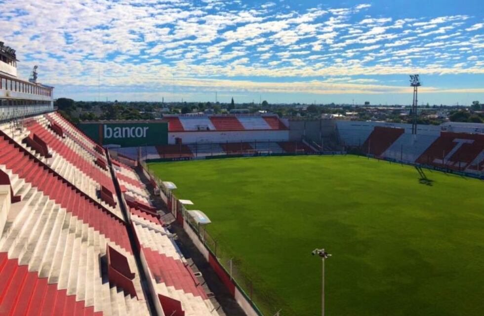 Nombre para las tribunas de Instituto: termina la votación