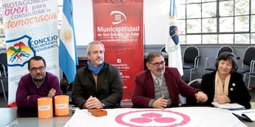 Se dio por iniciada una colecta de bronce, para un monumento a la paz, en Jujuy