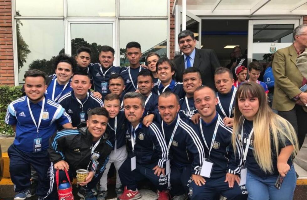 Deportes: Arcando participó del lanzamiento de la Copa América de Fútbol de Talla Baja 2018