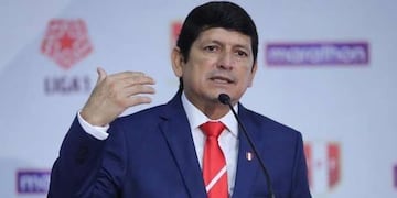 Quién es Agustín Lozano, el dirigente denunciado que llevó la final de la Libertadores a Lima\u002E (Web)