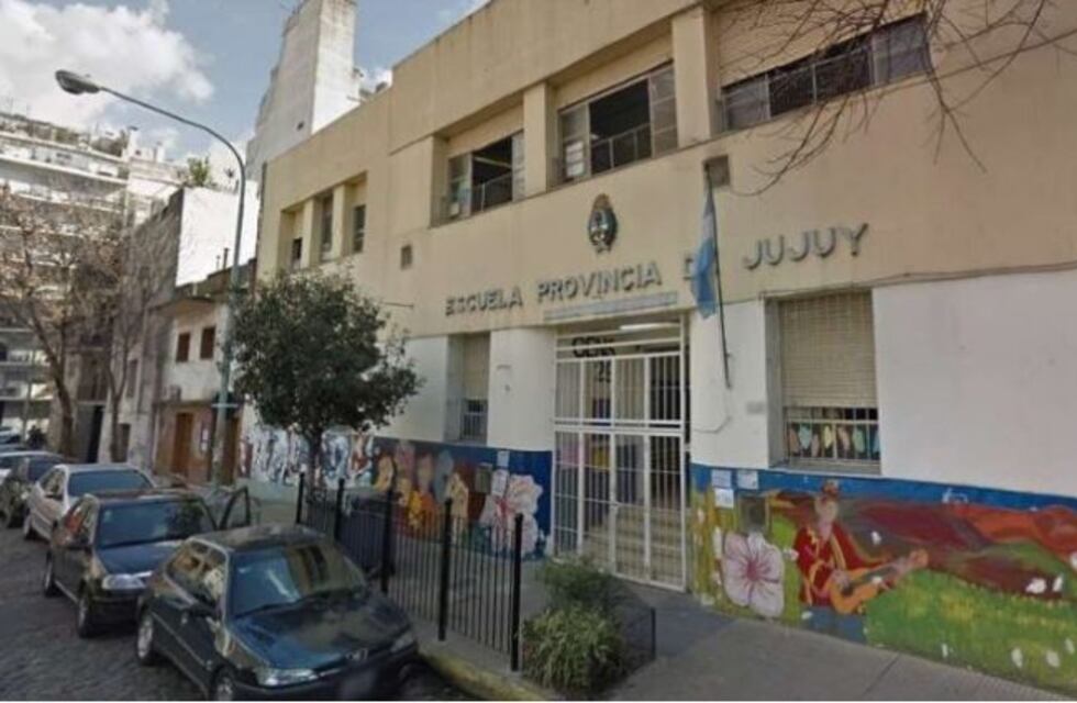 Denuncian que un alumno abusó de otro en una escuela de Almagro