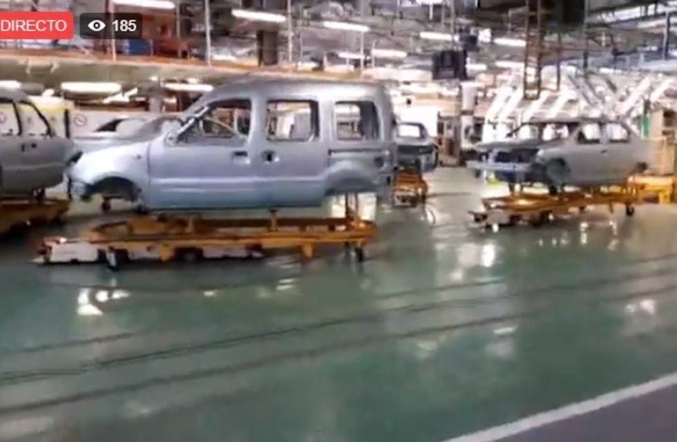 Renault suspende a 1.500 operarios