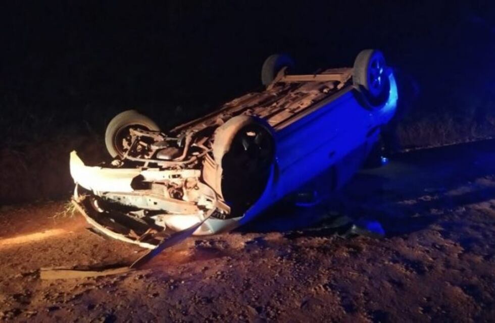 Una familia completa resultó con lesiones tras el despiste del auto en que viajaban