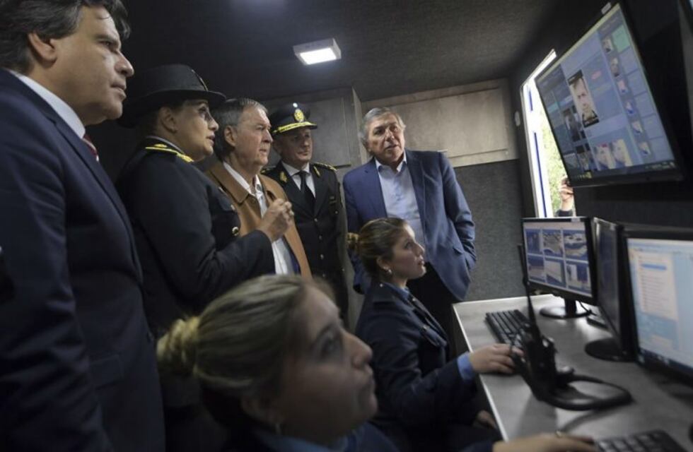 La Policía de Córdoba incorporó tecnología para el reconocimiento digital de personas