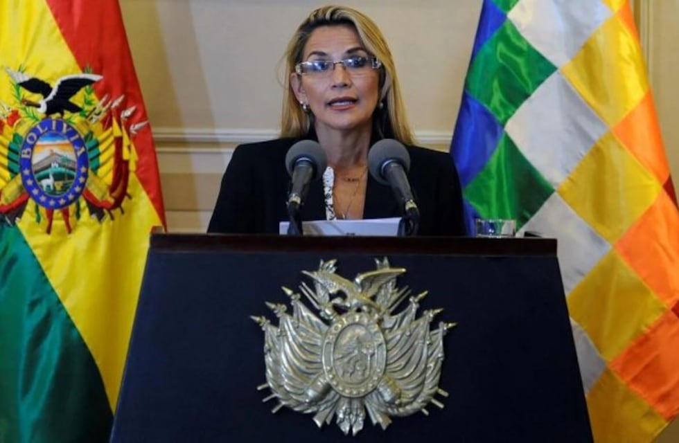 Jeanine Añez puso en duda la participación del partido de Evo Morales en las elecciones