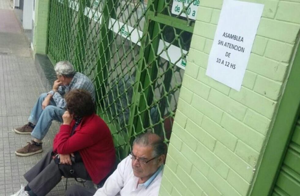 Desde las 9 está resentida la atención en Epec