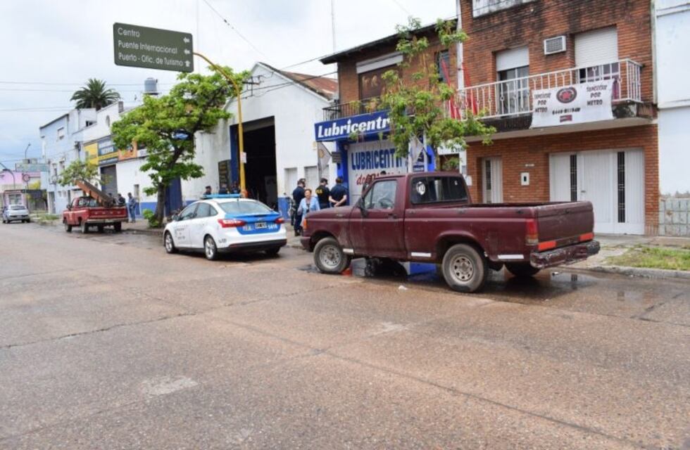 Detenciones y secuestros de elementos tras el robo a la gomería del atleta