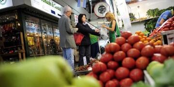 Los comerciantes del Mercado Norte acusan fuerte baja en las ventas por el paro de choferes\u002E