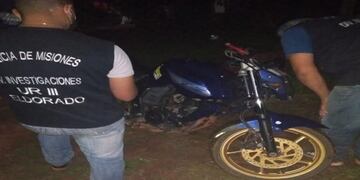 Un joven de 18 años circulaba con la moto y dijo que la compró a través de una página de internet\u002E