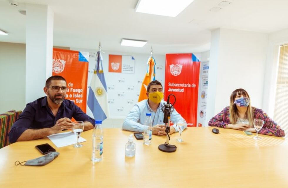 Más de 80 fueguinos participan del Parlamento Juvenil del Mercosur