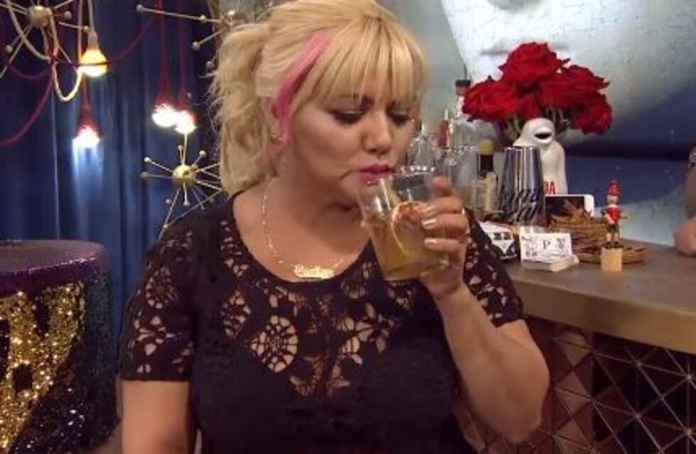 ¡Se emborrachó en vivo! Mirá el papelón de Gladys "La Bomba Tucumana" en el Bailando