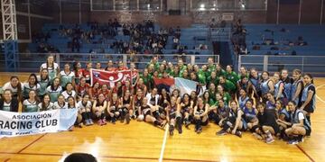 Misioneras jugadoras de Cestoball participarán en el Campeonato que se realizará en Tucumán el mes próximo\u002E (MisionesOnline)