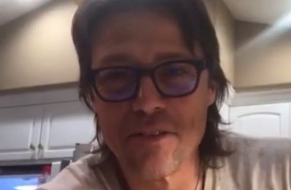 "Cuídense, entre todos eliminamos a este virus", el mensaje de Almeyda en medio de la pandemia