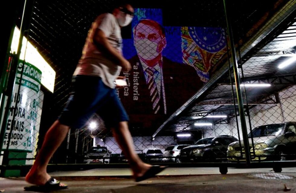 Las preocupantes cifras en Brasil, donde el coronavirus ya llegó a las favelas