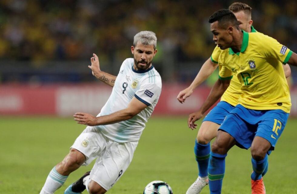 La bronca del Kun Agüero: "El VAR funcionó muy bien hasta hoy"