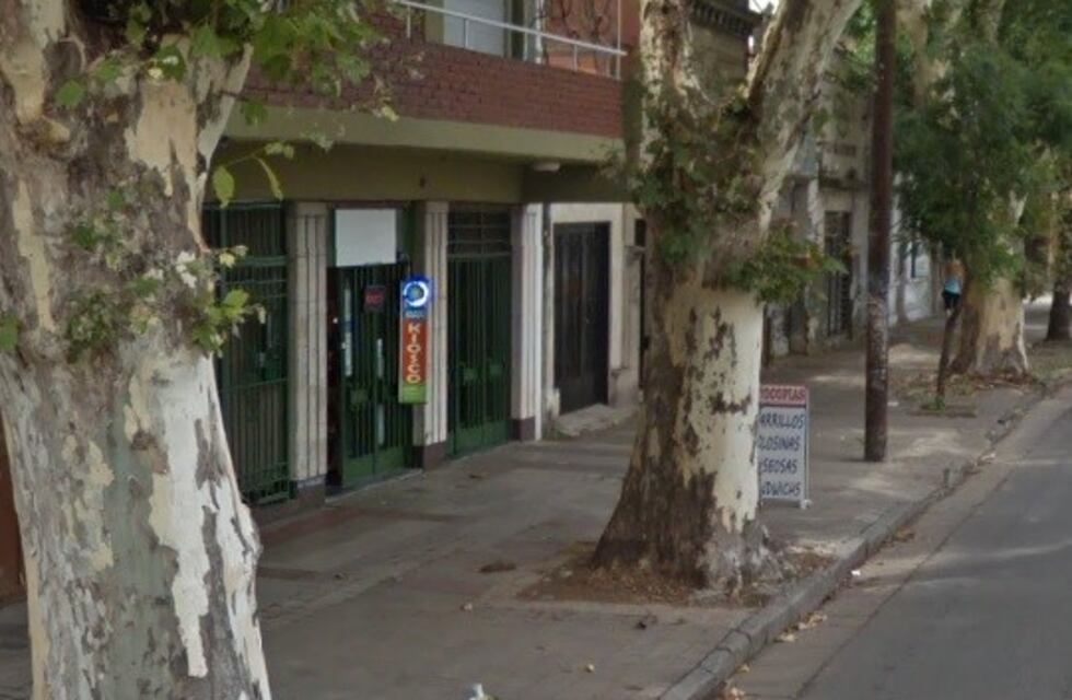 Se entregó el presunto abusador de una kiosquera frente al Centro de Justicia Penal