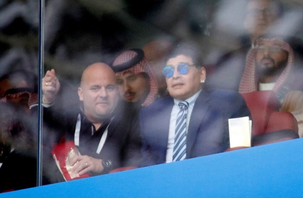 El nuevo look de Diego Maradona en el Mundial