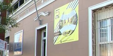 Robaron 400 mil pesos durante la reunión de padres previa al viaje de egresados de los alumnos de un colegio de Avellaneda\u002E