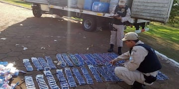 Prefectura Naval Argentina secuestró mercadería ilegal por más de 8 millones de pesos\u002E