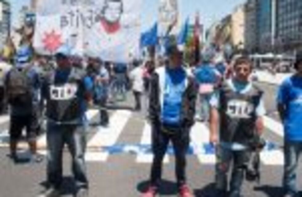 La CGT reclamo la ley de emergencia: "Estamos agobiados por la inflación y los despidos"