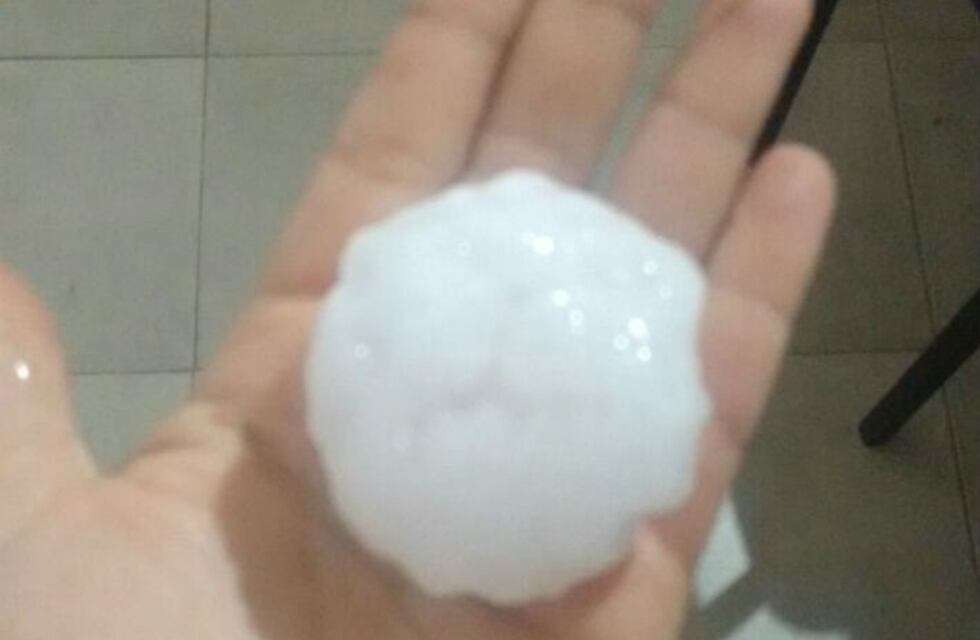 Cayó granizo en Despeñaderos y rige un alerta por tormentas fuertes para el centro y sur de Córdoba