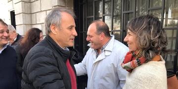 DYN22, CORDOBA 22/07/2017, EL PRECANDIDATO A DIPUTADO NACIONAL POR LA PROVINCIA DE CÓRDOBA HÉCTOR BALDASSI PARTICIPÓ DEL TIMBREO NACIONAL DEL FRENTE CAMBIEMOS EN LA LOCALIDAD DE VILLA MARÍA, JUNTO A SU COMPAÑERO DE LISTA, GABRIEL FRIZZA; Y EL LEGISLADOR Y PRESIDENTE DEL PRO CORDOBÉS, DARIO CAPITANI\u002E EL PRECANDIDATO ENFATIZÓ QUE \