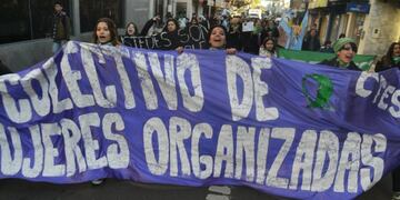 Marcha en repudio por el rechazo al proyecto de ley IVE\u002E