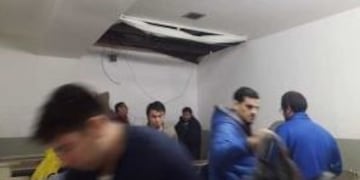 cayó parte del techo de escuela